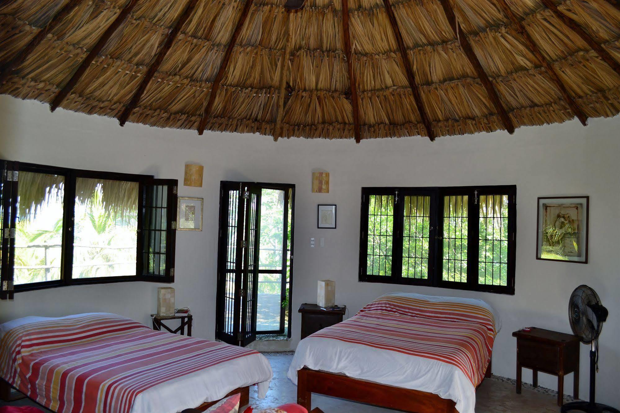 Casa Caracol Hotel Bacalar Exterior photo